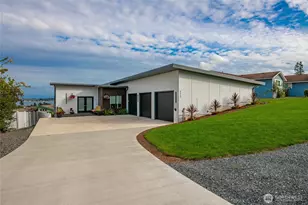 8068 Niska Rd, Blaine, WA 98230 - Photo 4