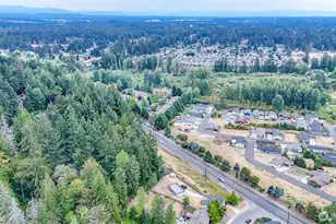 13723 21 Ave E, Tacoma, WA 98445 - Photo 2