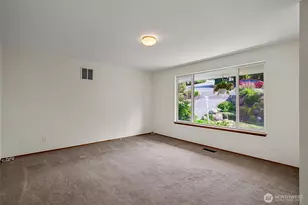 19827 11th Ave NW, Shoreline, WA 98177 - Photo 4