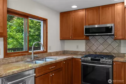 1732 Medallion Loop NW, Olympia, WA 98502 - Photo 16