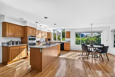 15302 61st Place NE, Kenmore, WA 98028 - Photo 8