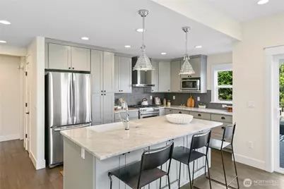 3421 10th Avenue W, Seattle, WA 98119 - Photo 16