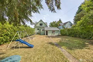 220 W 11th St, Port Angeles, WA 98362 - Photo 30