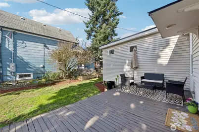 1110 S Bennett Street, Seattle, WA 98108 - Photo 4