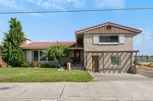 1345 W Lakeside Dr, Moses Lake, WA 98837 - Photo 2