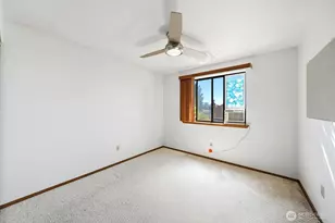 1011 N 28th Pl, Renton, WA 98056 - Photo 14