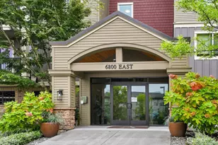 6800 132nd Pl SE, Newcastle, WA 98059 - Photo 2