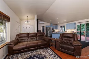 60 NE Riverhill Ln, Belfair, WA 98528 - Photo 6