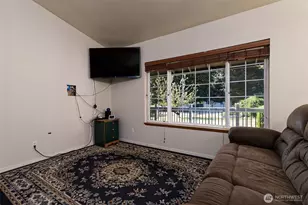 60 NE Riverhill Ln, Belfair, WA 98528 - Photo 8