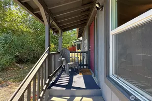 1031 W Glenwood St, Port Angeles, WA 98363 - Photo 2