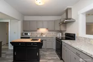 1031 W Glenwood St, Port Angeles, WA 98363 - Photo 10