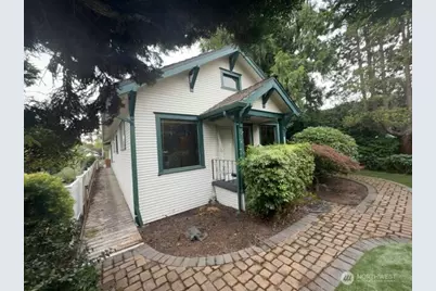1611 Oakes Avenue, Everett, WA 98201 - Photo 2