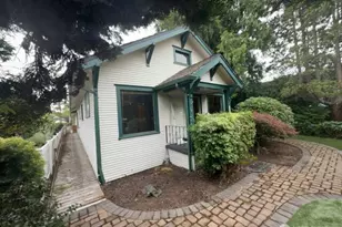 1611 Oakes Ave, Everett, WA 98201 - Photo 2