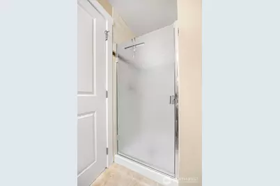 626 4th Avenue W #504, Seattle, WA 98119 - Photo 24