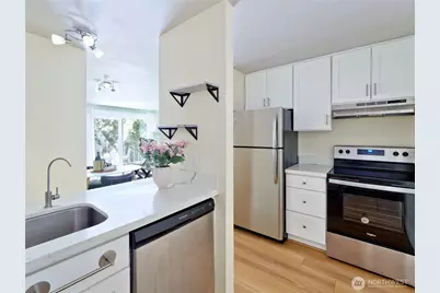 1300 University Street #2A, Seattle, WA 98101 - Photo 10