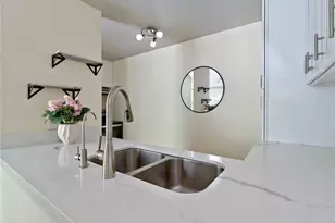 1300 University St, Seattle, WA 98101 - Photo 12