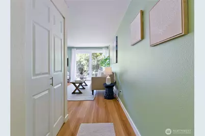 1300 University Street #2A, Seattle, WA 98101 - Photo 4