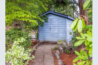 451 NE Landon Road, Belfair, WA 98528 - Photo 10