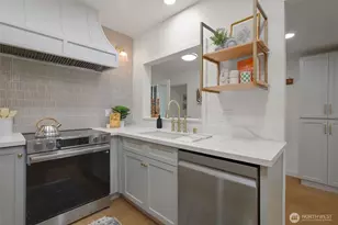 4338 SW Willow St, Seattle, WA 98136 - Photo 12