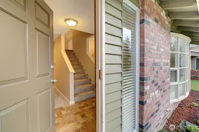 16611 NE 48th Court, Redmond, WA 98052 - Photo 2