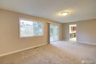 16611 NE 48th Ct, Redmond, WA 98052 - Photo 10