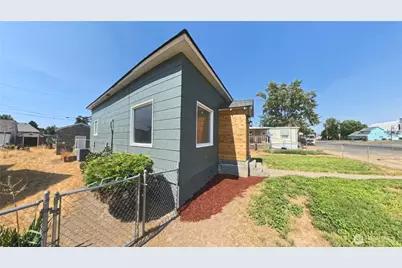 205 E Broadway Street, Ritzville, WA 99169 - Photo 2