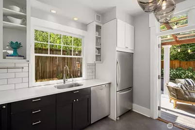3141 Broadway E, Seattle, WA 98102 - Photo 12