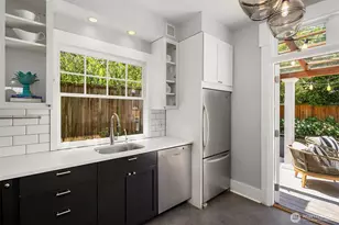 3141 Broadway E, Seattle, WA 98102 - Photo 12