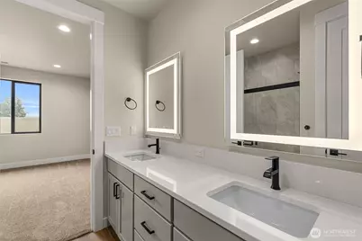 545 S Perry Avenue, East Wenatchee, WA 98802 - Photo 18