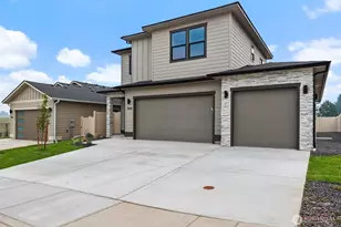 545 S Perry Ave, East Wenatchee, WA 98802 - Photo 2