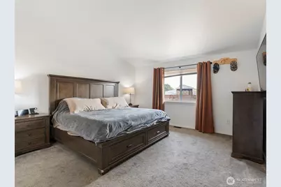 2708 180th Street E, Tacoma, WA 98445 - Photo 16