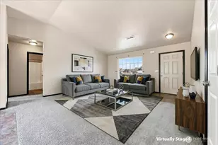 462 E 15th Pl, Kennewick, WA 99337 - Photo 2