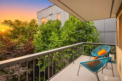 732 11th Avenue E #301, Seattle, WA 98102 - Photo 18