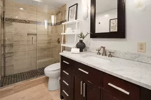 2125 1st Ave, Seattle, WA 98121 - Photo 28
