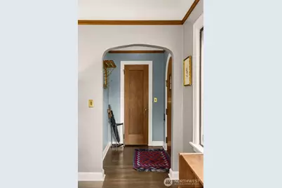 7965 Seward Park Avenue S, Seattle, WA 98118 - Photo 2