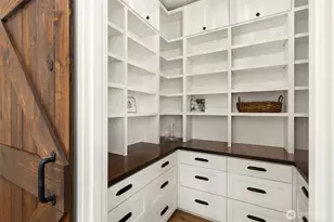 7080 Ridge Ln NE, Bainbridge Island, WA 98110 - Photo 10