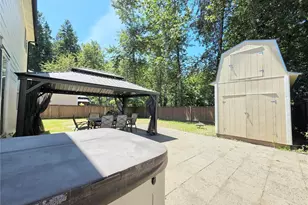 20702 190th Ave E, Orting, WA 98360 - Photo 8