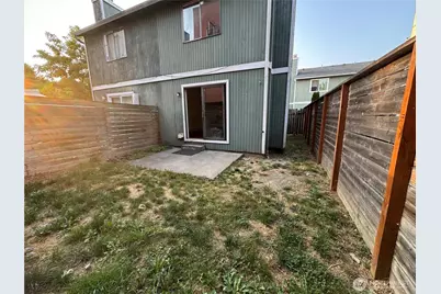 1915 E Spruce Street #A, Seattle, WA 98122 - Photo 16