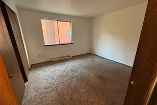 1915 E Spruce St, Seattle, WA 98122 - Photo 10