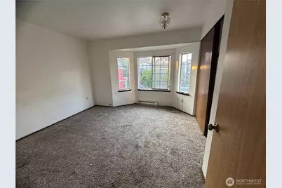 1915 E Spruce Street #A, Seattle, WA 98122 - Photo 8
