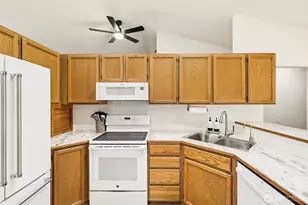 19808 137th Ave SE, Renton, WA 98058 - Photo 12