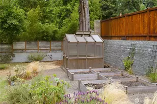 13323 108th Ave NE, Kirkland, WA 98034 - Photo 28