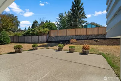 4019 Robin Road W, University Place, WA 98466 - Photo 32