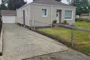 1720 Snyder Ave, Bremerton, WA 98312 - Photo 2