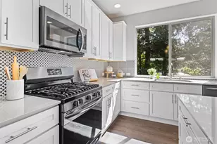 6861 NE 170th St, Kenmore, WA 98028 - Photo 8
