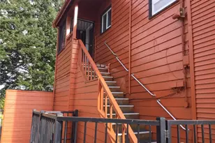 801 Pecks Dr, Everett, WA 98203 - Photo 2