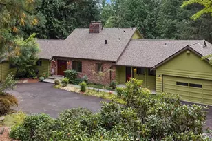 25235 SE Mirrormont Dr, Issaquah, WA 98027 - Photo 1