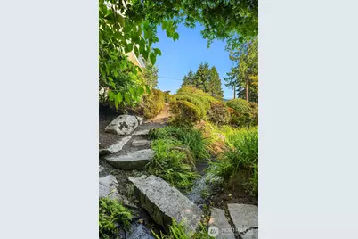 7921 E Mercer Way, Mercer Island, WA 98040 - Photo 36