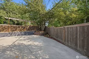 10233 44th Ave SW, Seattle, WA 98146 - Photo 34