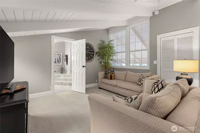 2061 E Beaver Lake Drive SE, Sammamish, WA 98075 - Photo 20